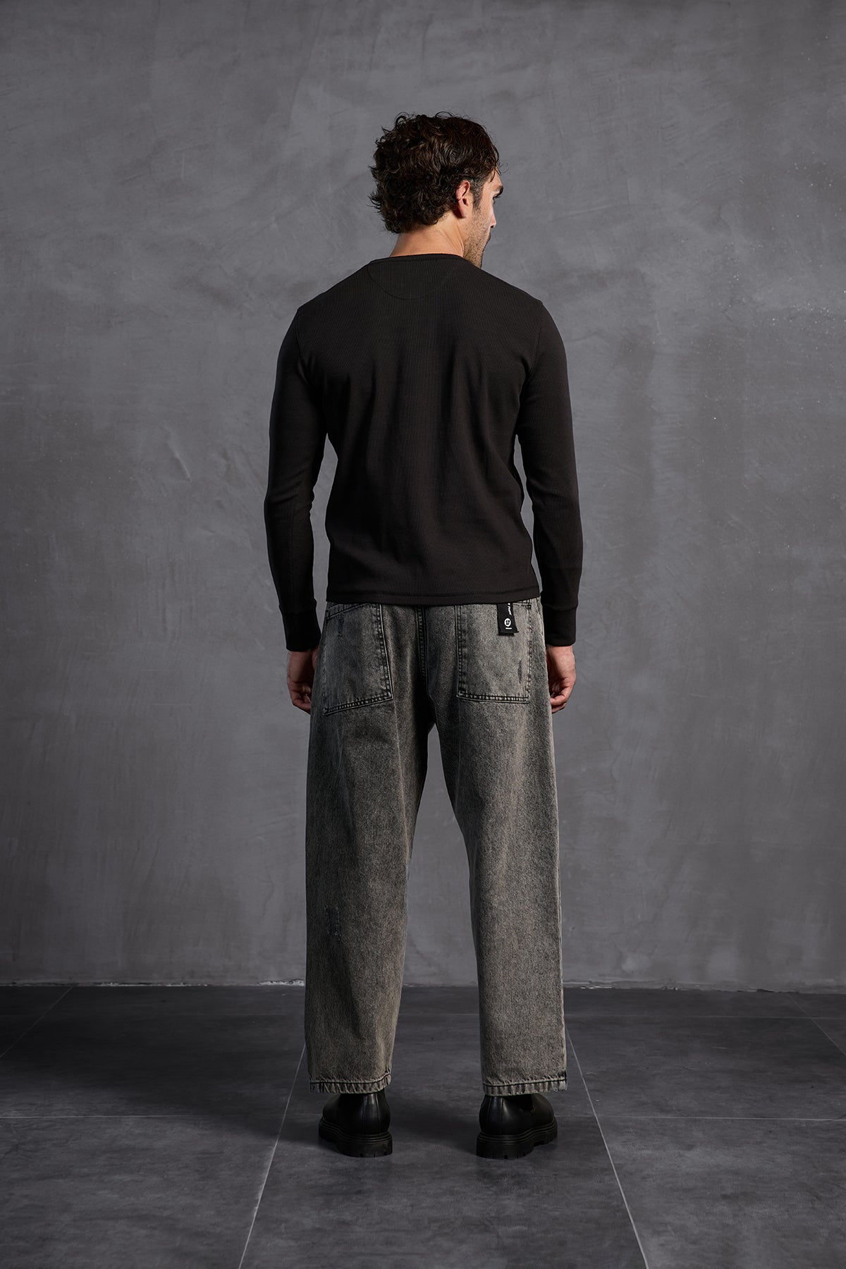 Siyah Fitilli Önü Düğmeli T-Shirt 10025