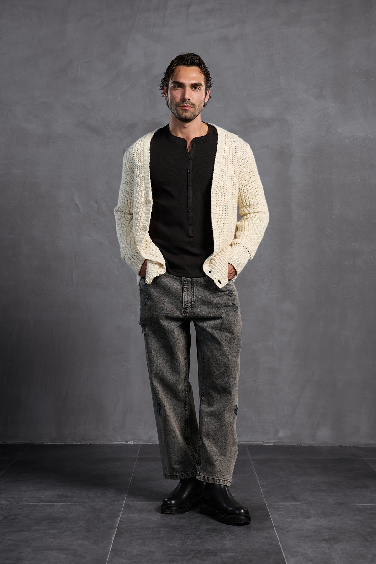 Siyah Fitilli Önü Düğmeli  T-Shirt 10025